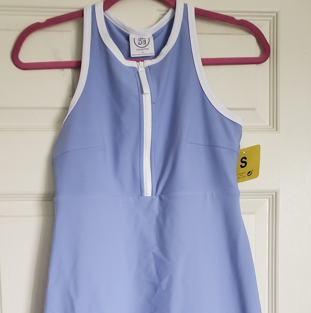 Chic Blue and White Dress with Elegant Design